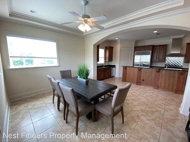 Building Photo - 3 br, 3.5 bath House - 1616 River Rd #103