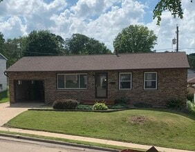 Building Photo - 2465 Trygg Dr