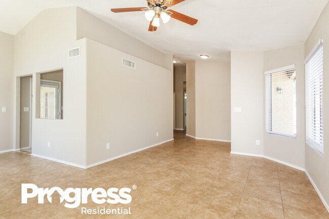 Foto del edificio - 7353 W Greer Ave