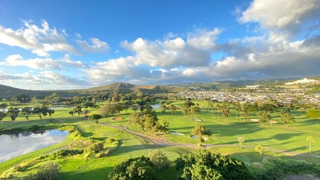 Building Photo - 2bd 2bath unit available now at Country Club Village 4!!