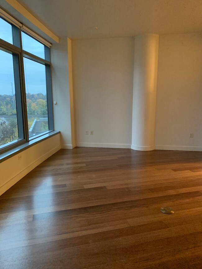 Living Space - 3601 SW River Pkwy