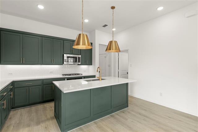 Foto del edificio - 921 Janwood Dr