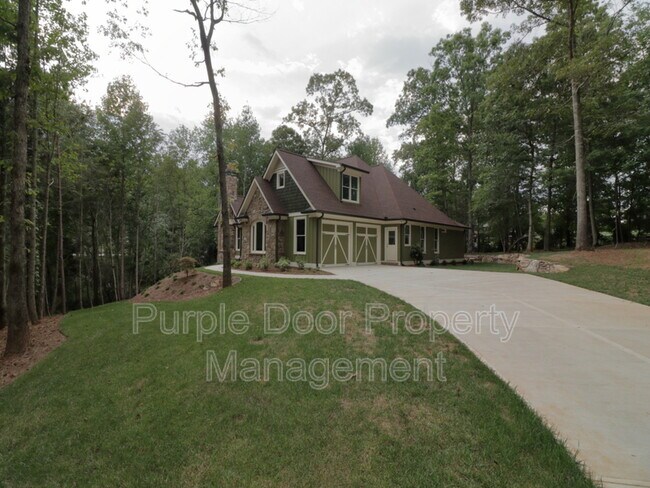 Building Photo - 109 Serenity Lake Dr