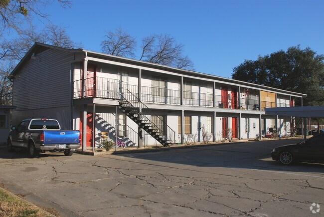 Foto del edificio - 418 W Congress St