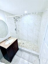 Building Photo - 1420 Green Valley Cir