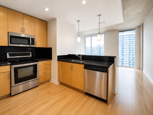 Building Photo - Condo High Rise - Lady Bird Lake Views