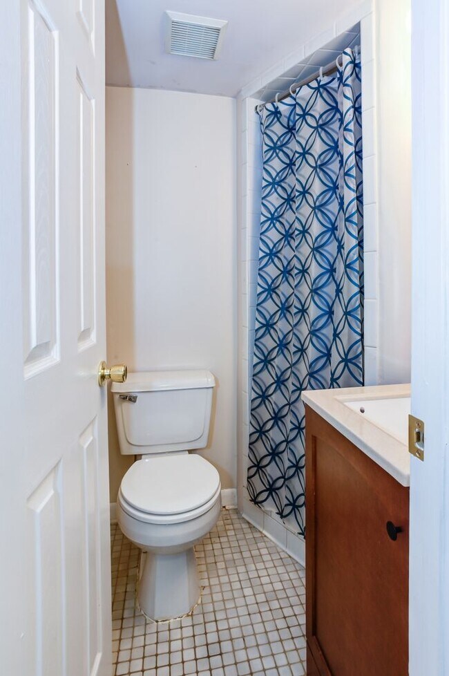 Foto del edificio - NPM7108 - 1419 Cherry Avenue