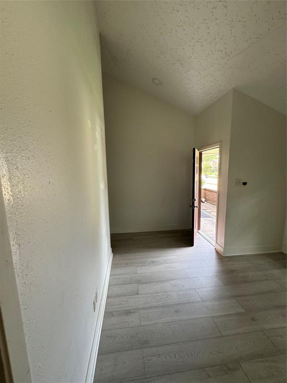 Foto del edificio - 3723 Westmeadow Dr