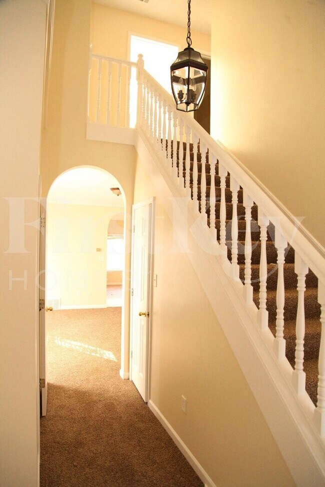 Foto del edificio - 853 Abbey Grove Lane