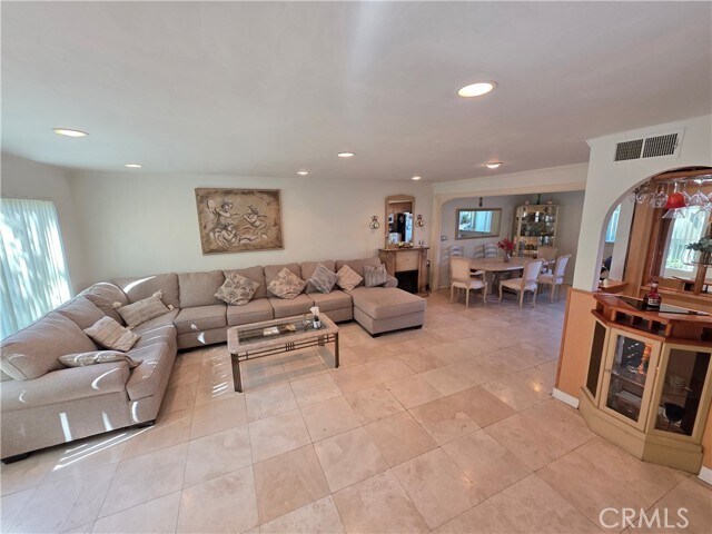 Foto del edificio - 6541 Wystone Ave