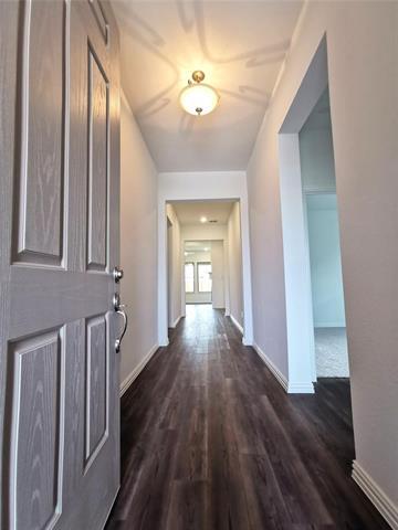 Foto del edificio - 2403 Lovegrass Ln