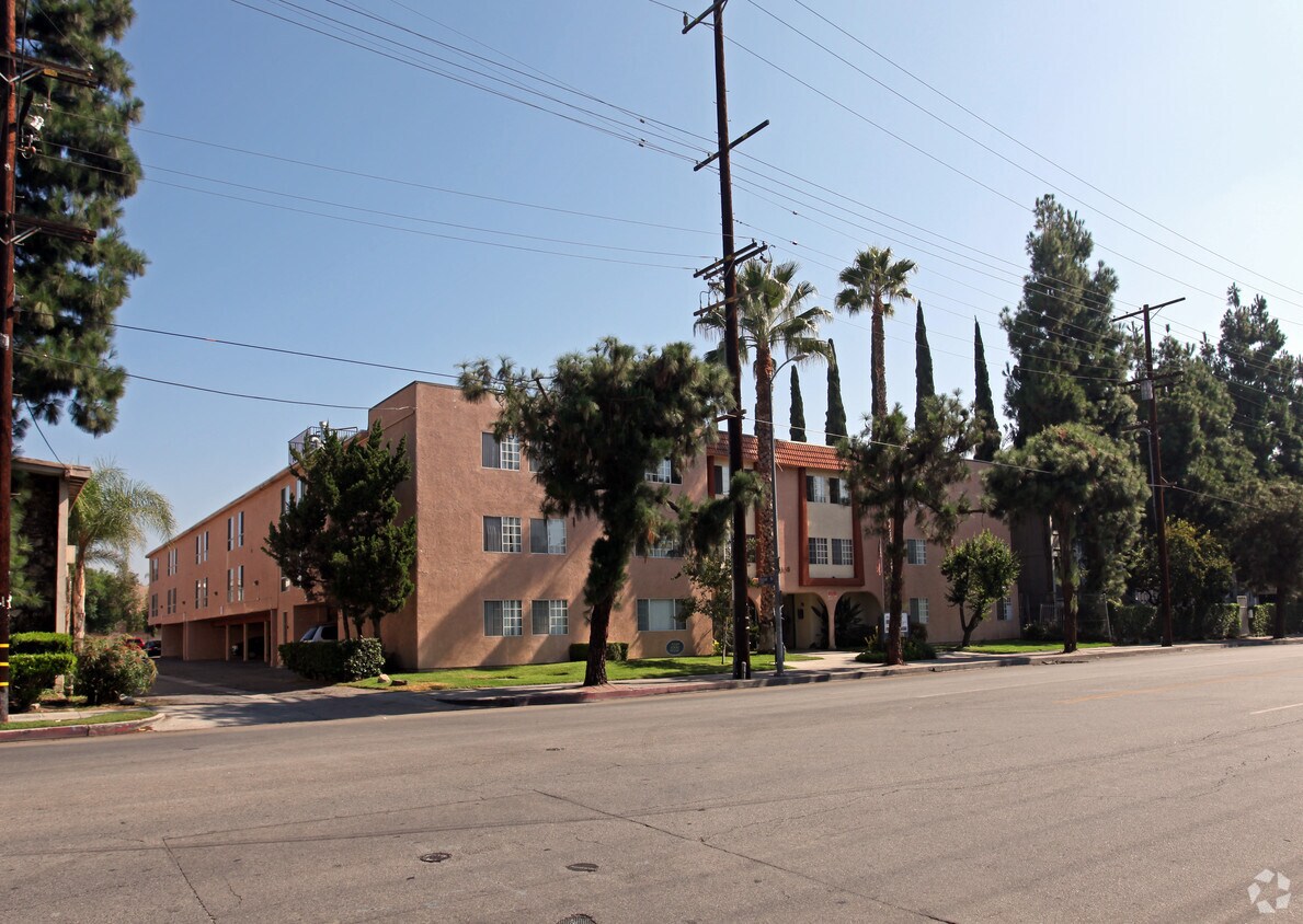 Monterra Ridge Apartments Apartments in Canoga Park, CA