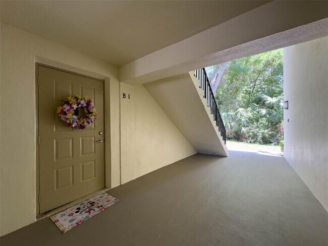 Building Photo - 3188 Lake Pine Way S