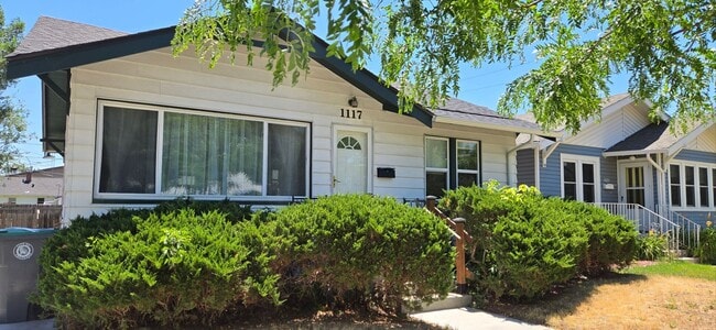 Building Photo - 1117 W 31st St