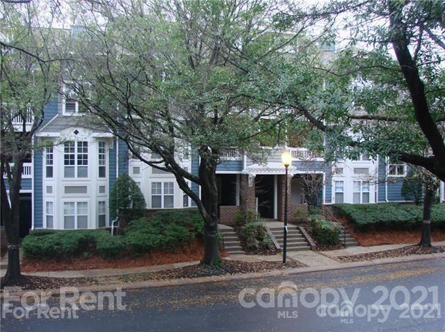 Building Photo - 2209 Sumner Green Ave