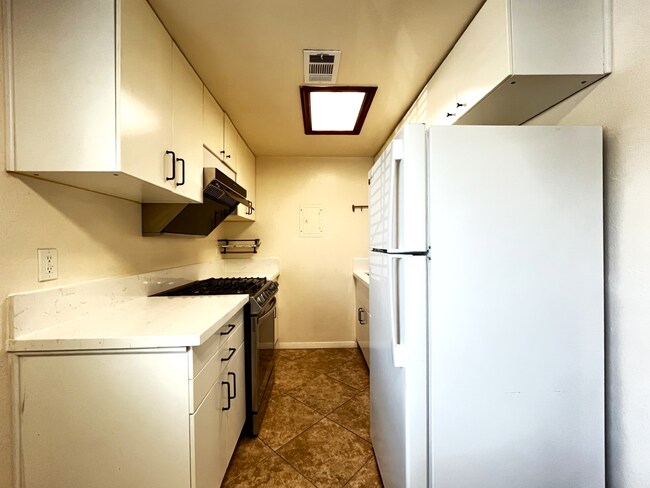 Foto del edificio - 12835 10th St