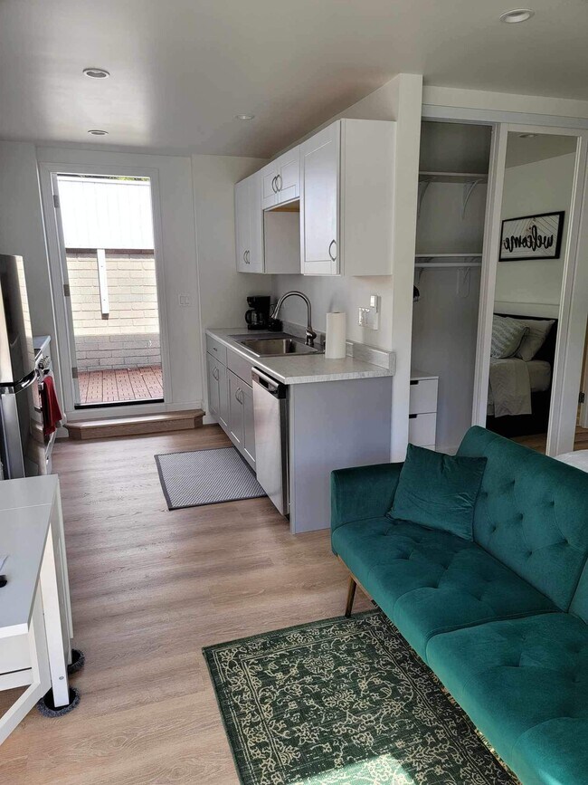 Foto del edificio - 825 Calle de Arboles