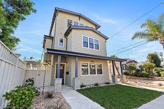 Building Photo - 4787 Panorama Dr