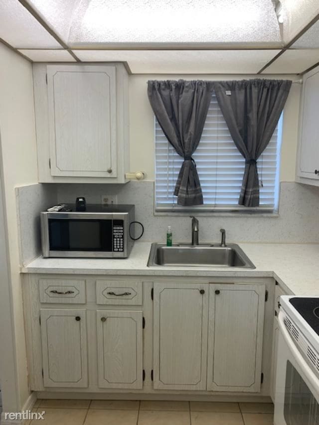Building Photo - 2 br, 2 bath Condo - Sunrise Lakes 2