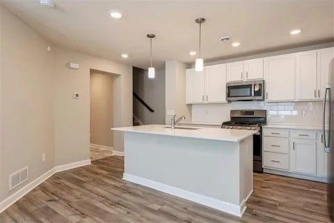 Building Photo - 23303 Amber Dr
