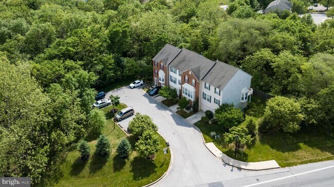 Foto del edificio - 9544 Guilford Rd
