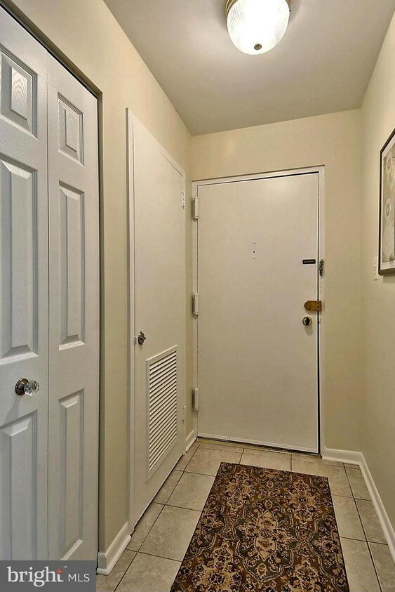 1433 Northgate Square Unit 22B, Reston, VA 20190 Condo for Rent in Reston, VA