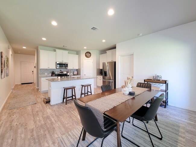 Building Photo - 2326 Strong Horse Dr