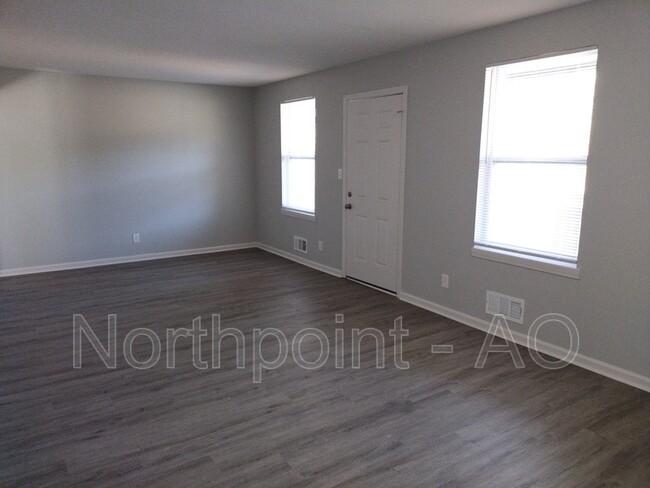 Building Photo - 4365 Stonewall Tell Rd