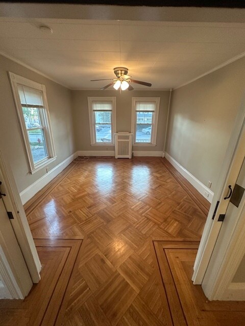 Sala de estar - 53 Everett St