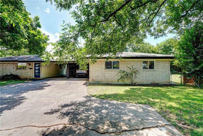 Foto del edificio - 1206 Brentwood St