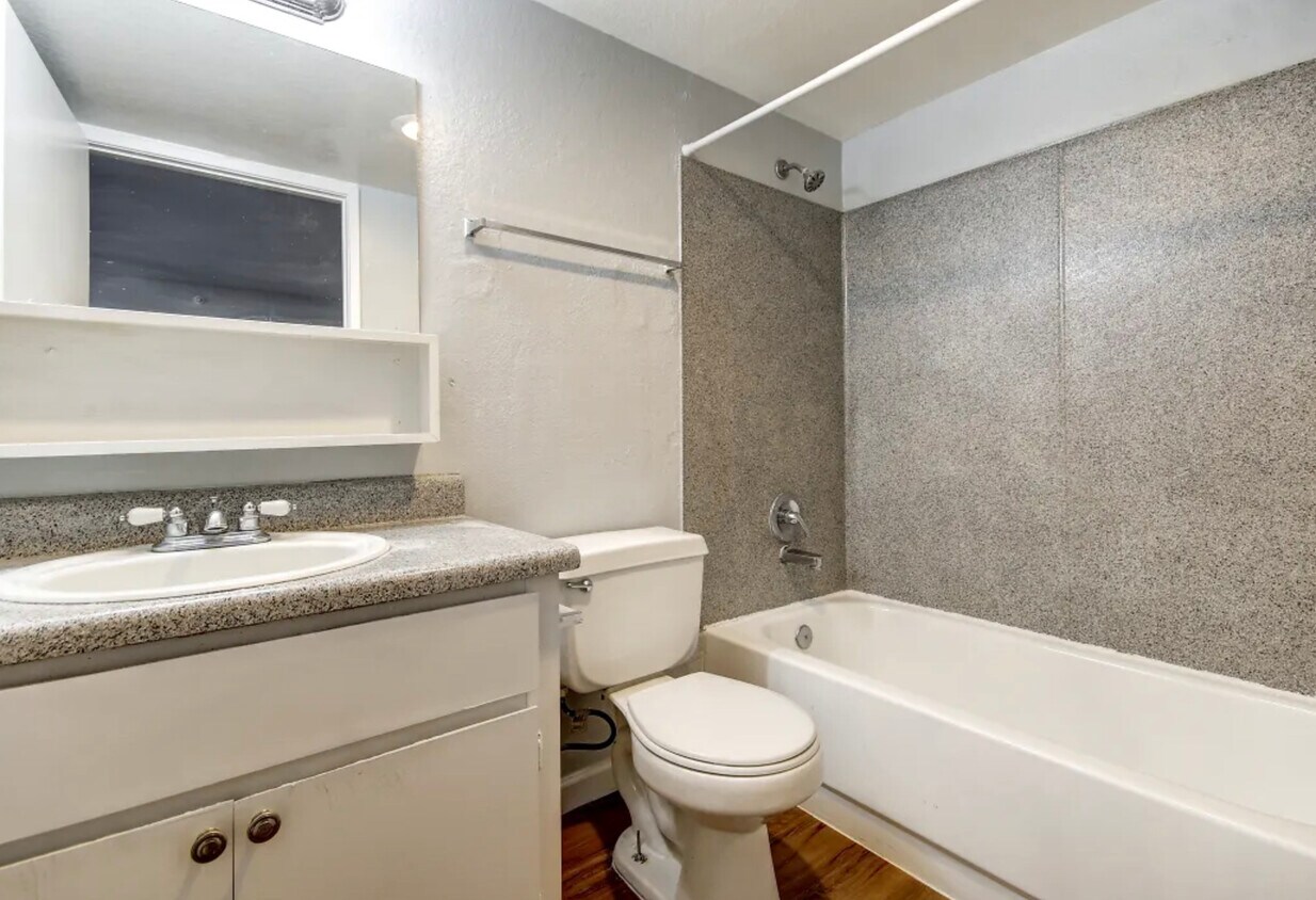 Foto principal - *Sold 06.09.2023 - Monte Vista Commons - F...