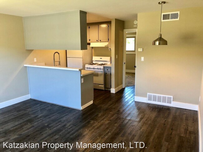 Foto del edificio - 843 N Yosemite St