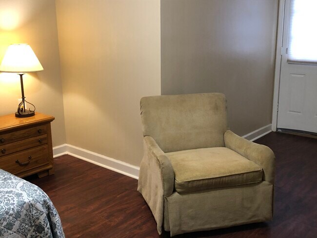 Foto del edificio - 616 A Garden Road