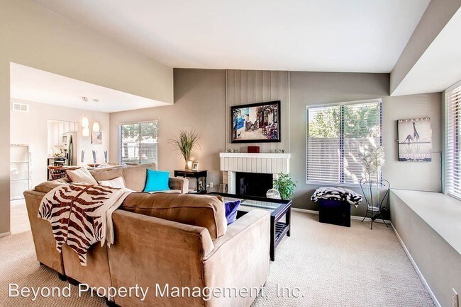 Foto del edificio - 2933 Soledad Pl