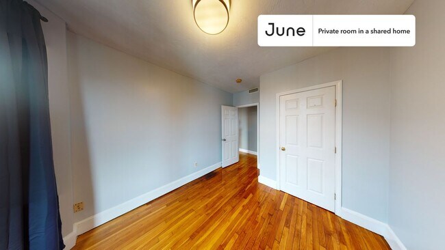Foto del edificio - Room in Shared 4 bed/2 bath home