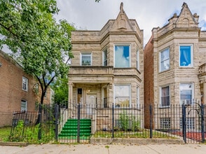 Building Photo - 1311 S Avers Ave