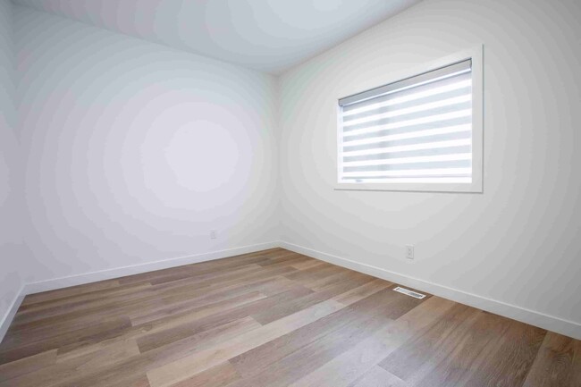 Building Photo - 588 Des Meurons Street