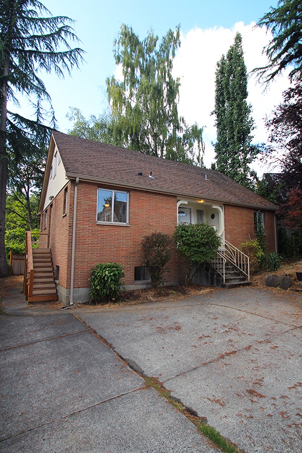 Building Photo - 5733 25th Ave NE