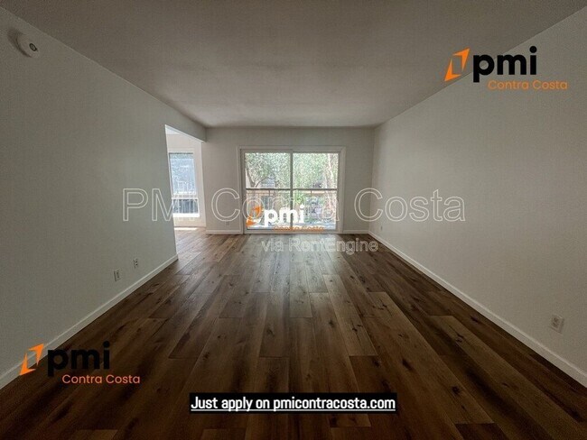 Building Photo - 470 N Civic Dr