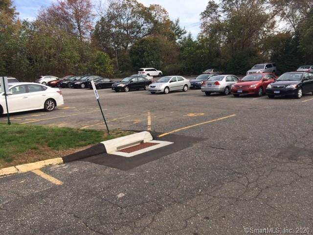 Building Photo - 300 Meadowside Rd