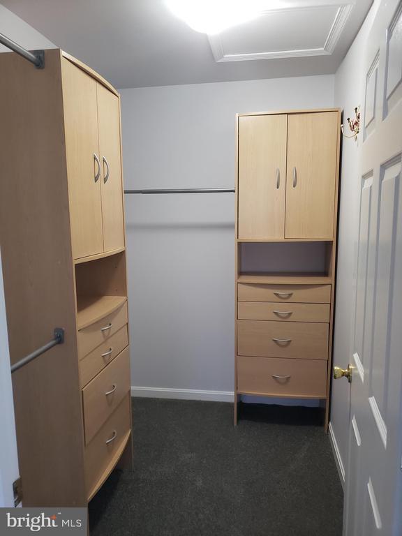 Foto del edificio - 13401 Ansel Terrace