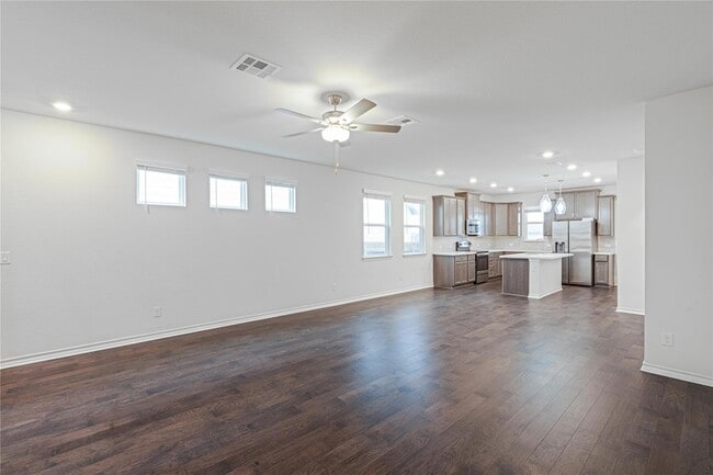 Foto del edificio - 172 Breccia Trl