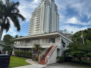 Building Photo - 4800 N Flagler Dr