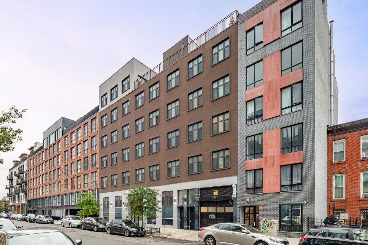 Foto principal - 818 Lexington