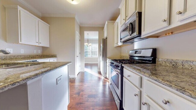 Building Photo - 363 Anterbury Dr