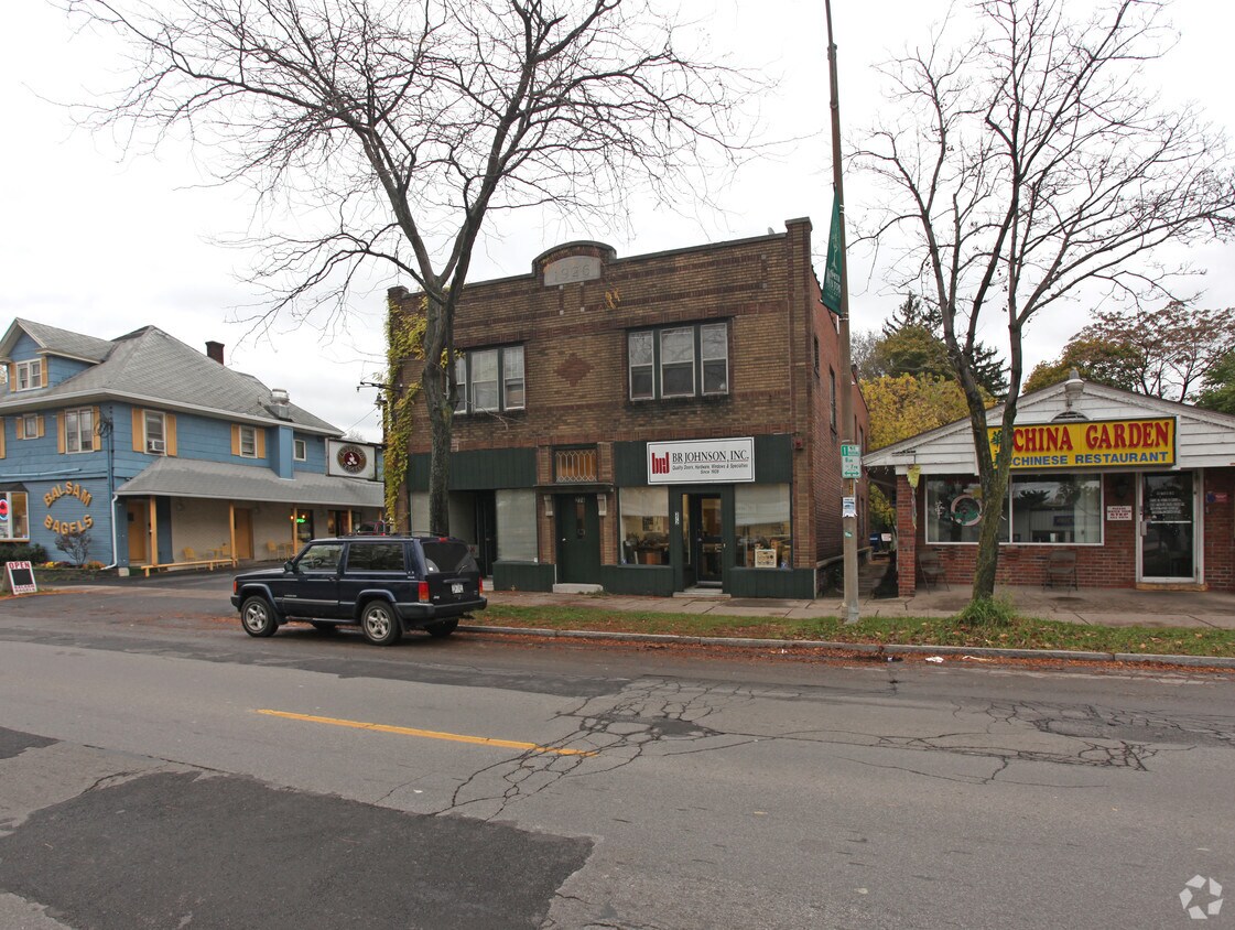 Foto del edificio - 272-274 N Winton Rd