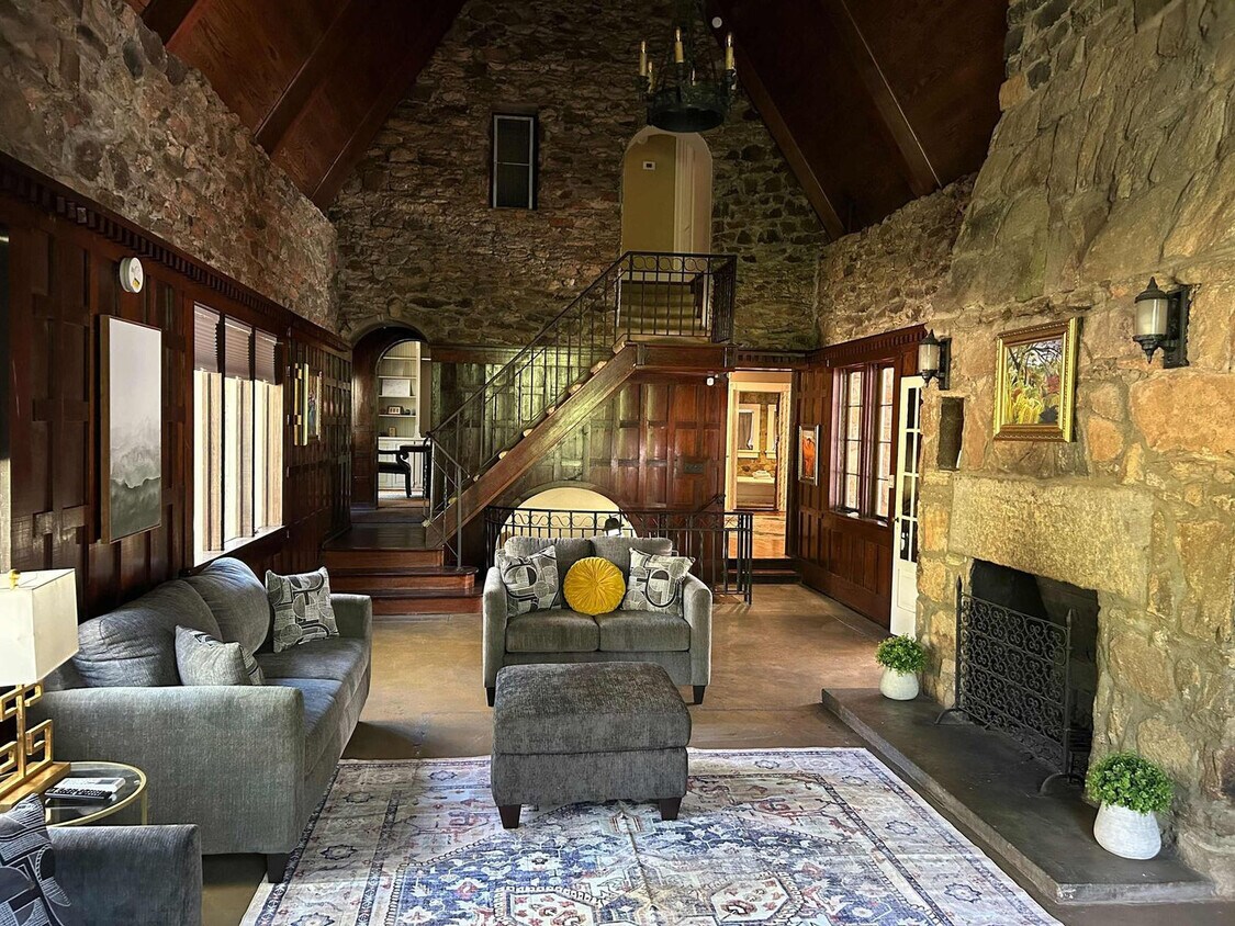 Foto principal - 1414 Dinglewood Dr