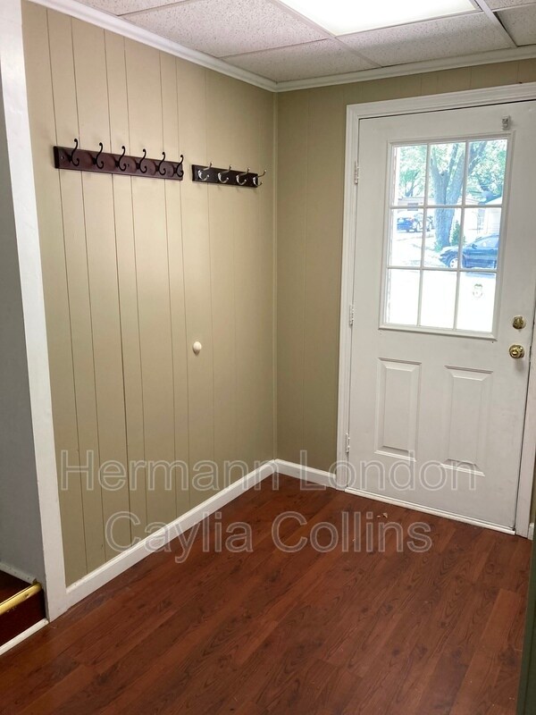 Building Photo - 7 St Laurence Dr