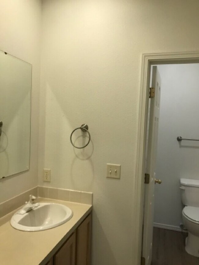 Foto del edificio - 626 Windemere Cir