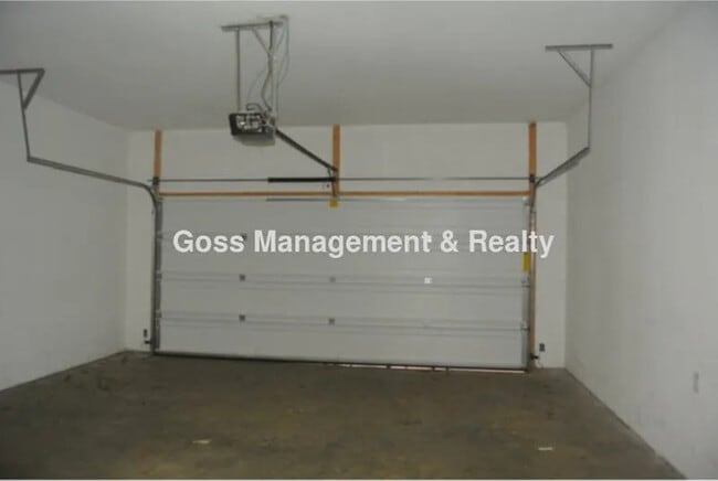 Foto del edificio - REED PROPERTY